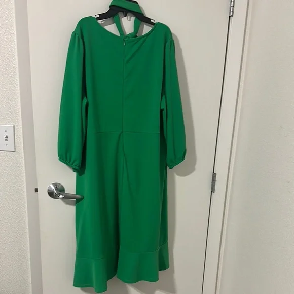 Adrienne Vittadini Green Long Sleeve Wrap Dress with Tie Front - Picture 6 of 8